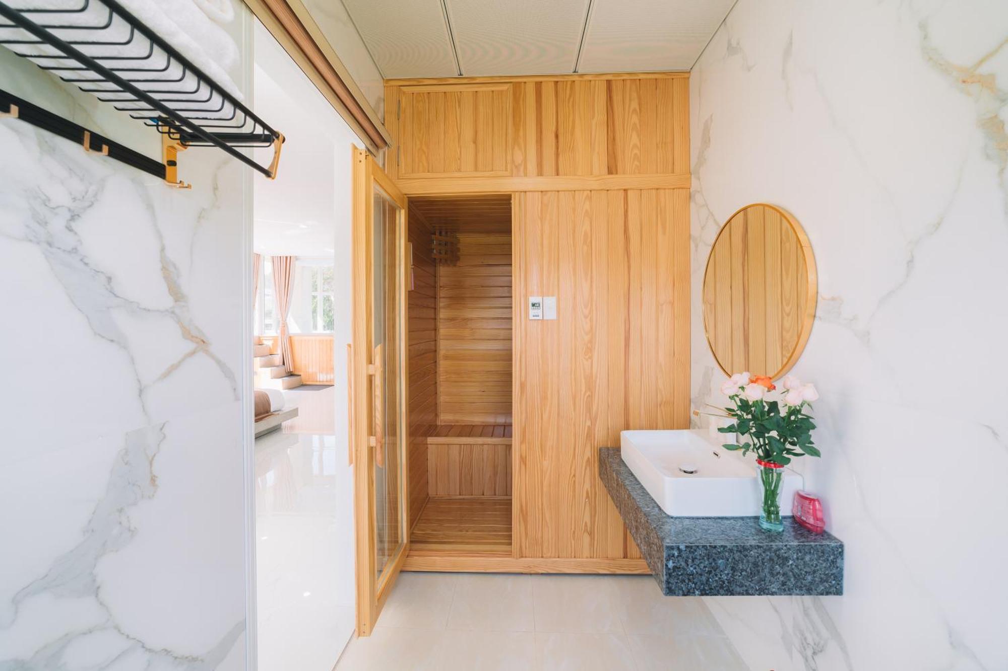 Quy Tai Premium Hotel Đà Lạt Exterior foto