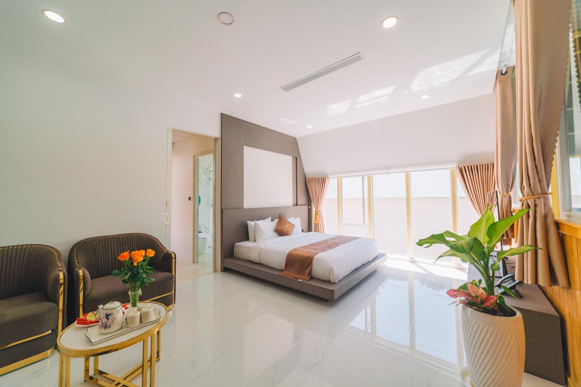 Quy Tai Premium Hotel Đà Lạt Exterior foto