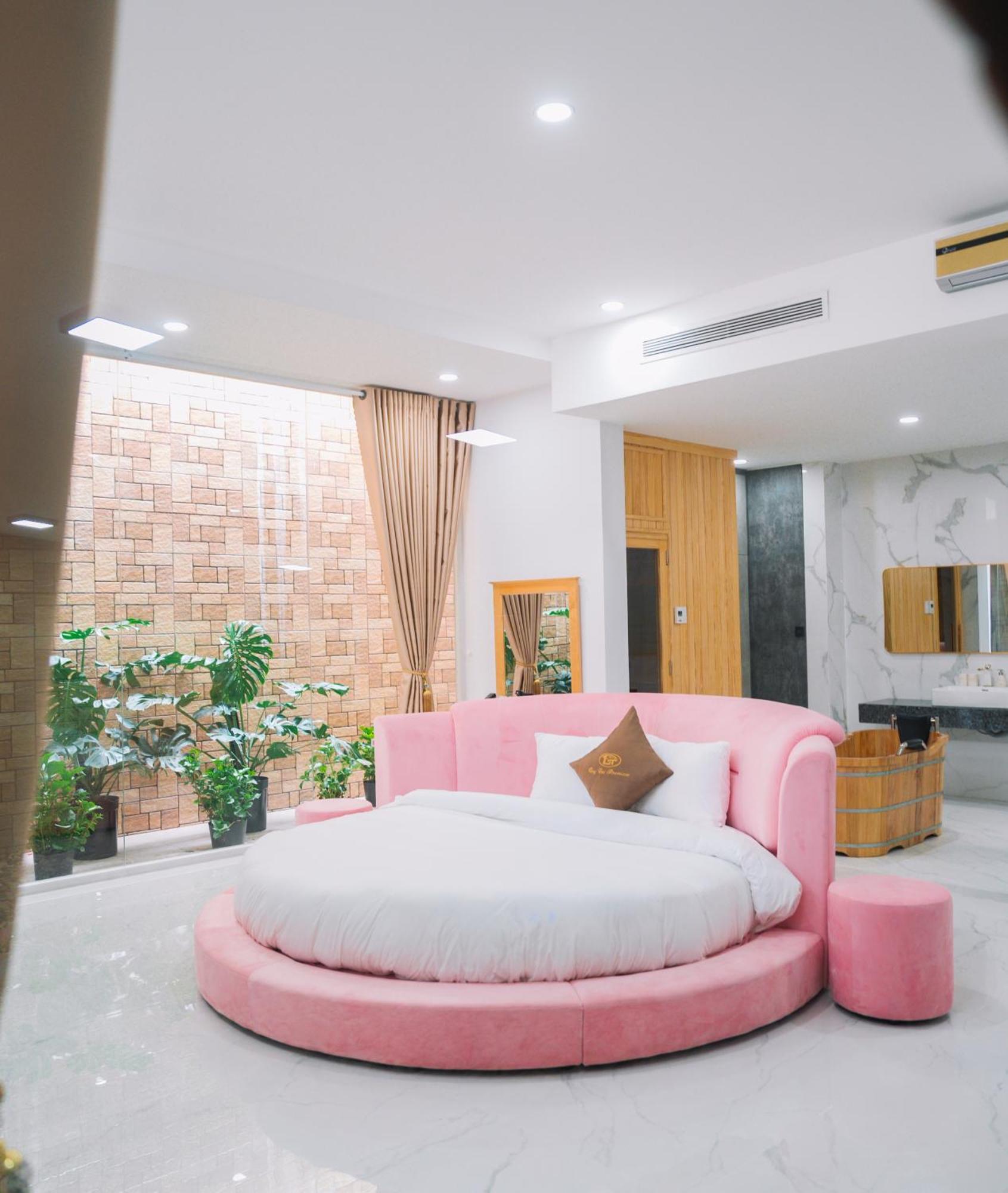 Quy Tai Premium Hotel Đà Lạt Exterior foto